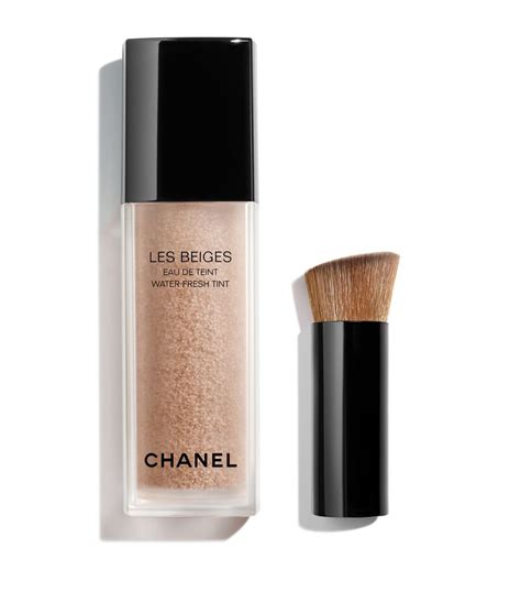 chanel les beiges brush|Chanel le beige tinted moisturizer.